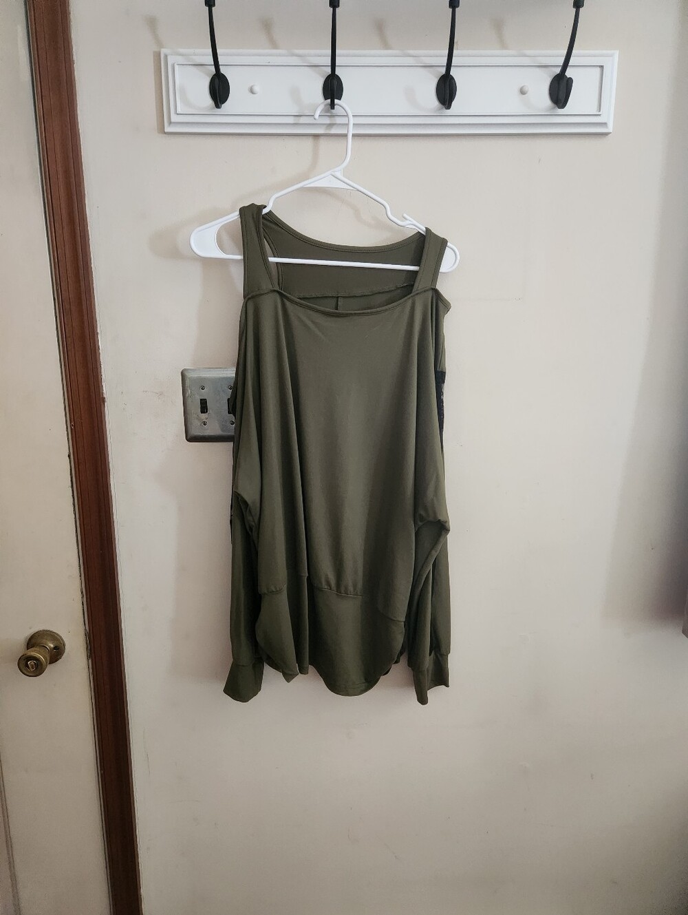 🎉 Army Green Black Lacey Cold Shoulder Shirt